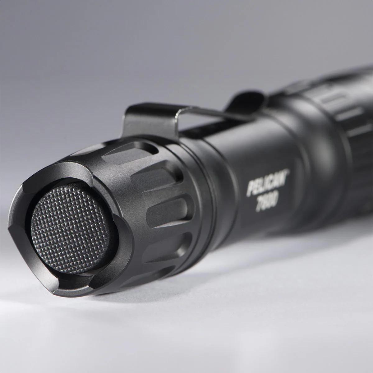 PELICAN 7600 TACTICAL FLASHLIGHT - Image 3
